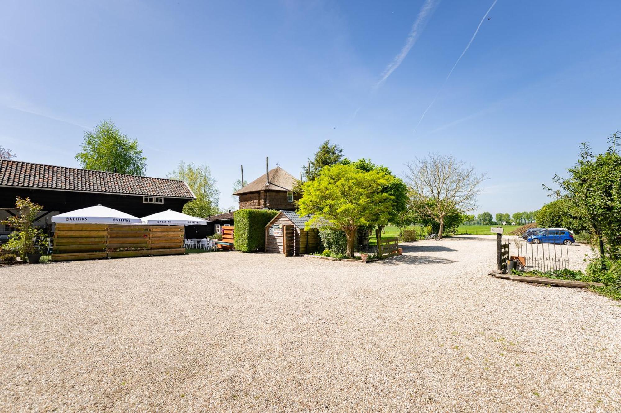 Herberg De Lingehoeve Oosterwijk Exterior photo